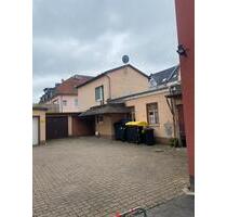 Einfamilienhaus Wohnung 3 Zi Garten zu vermieten in Solingen