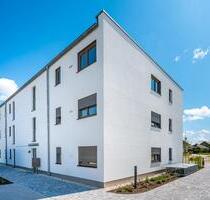 *Neuwertige 2-Zimmer-Erdgeschoss-Wohnung mit Privatgarten* - KFW 55 - Straubing