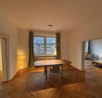 Großzügige Wohnung mit Balkon in Kiel-Düsterbrook – befristet