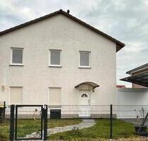 Moderne 5-Zimmer-Stadtvilla in Berlin-Mahlsdorf, Provisionsfrei