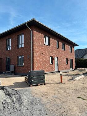 Foto - Erstbezug! Moderne geräumige Doppelhaushälfte in Bohmte!