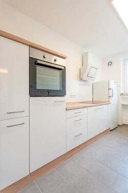 Foto - Kapitalanlage: Renovierte 4-Zimmer-Wohnung 5,6 % Bruttorendite