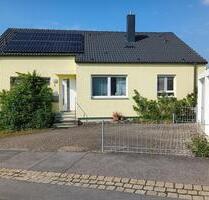 Einfamilienhaus mit Einliegerwohnung von privat zu verkaufen - Memmelsdorf