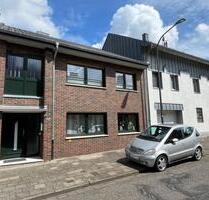 Renoviertes Einfamilienhaus zu vermieten - Baesweiler