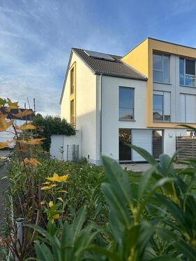 Foto - Doppelhaushälfte in Düsseldorf-Vennhausen - Wentzel Dr.