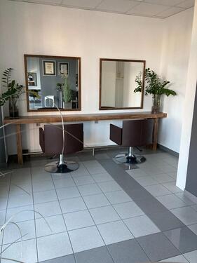 Foto - Friseursalon zur Untermiete - 500,00 EUR Kaltmiete, ca.  30,00 m²