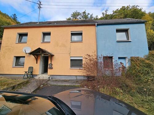 Foto - Haus mit ca. 120 m², 2 Eingängen & großem Grundstück