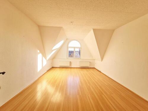 Foto - 4 Zimmer Dachgeschoßwohnung zur Miete in Halle (Saale)