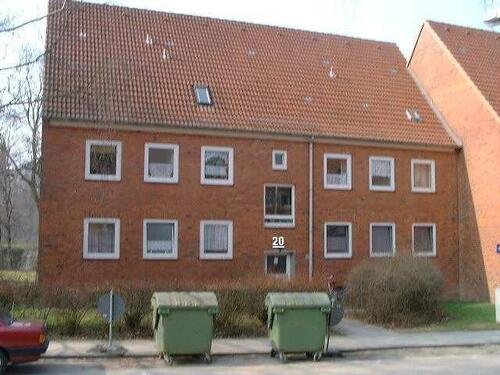 Foto - Frisch saniert im 1.Obergeschoss mit Balkon - Ihre neue Wohnung?