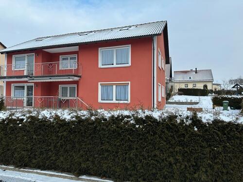 Foto - Großzügiges Einfamilienhaus mit Garten, Sauna und Stellplätzen.