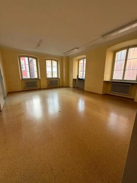 Foto - 6 Zimmer Etagenwohnung in Ellwangen (Jagst)