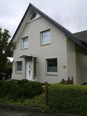 Foto - Einfamilienhaus mit Garten in einer ruhigen Umgebung zu vermieten