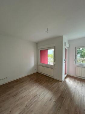 Foto - MODERNES WOHNGLÜCK – Stilvolle 2-Zimmerwohnung mit EBK & Balkon