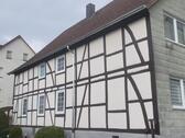 Foto - Seit 01.09.2025 leerstehendes Zweifamilienhaus ( Hanghaus)