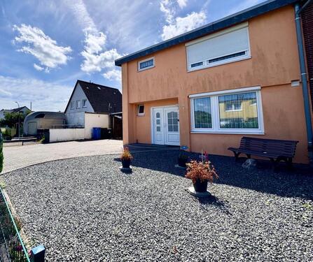 Foto - Haus Doppelhaushälfte Haushälfte 4 Zimmer Tungendorf Sackgasse