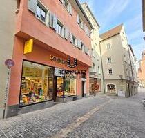 Traumhaft sanierte 3-Zimmer-Wohnung mit ca. 19 m² Dachterrasse in bester Altstadtlage. Frei. - Regensburg Kumpfmühl