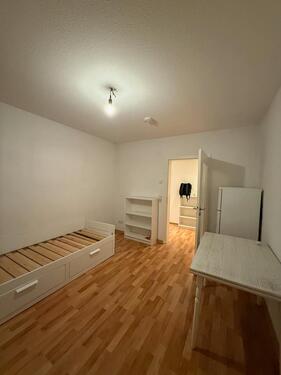 Foto - Bezugsfrei! Teilmöblierte 1-Zimmerwohnung Kleinzschocher