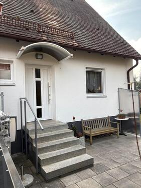 Foto - Doppelhaushälfte mit schönem Garten