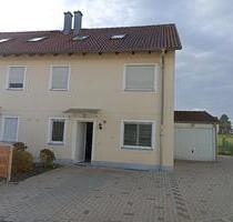 geräumige Doppelhaushälfte mit 4 Schlafzimmer in 92249 Vilseck