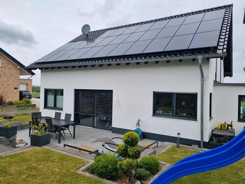 Foto - freistehendes Einfamilienhaus mit DoppelgaragePVEinbauküche