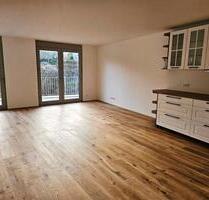 Neubau 2- Zimmer Wohnung EBK Terrasse Innenstadt - Täferrot