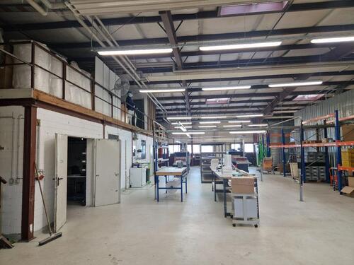 Foto - Vermietung einer Halle in Germendorf Produktion Werkstatt Lager