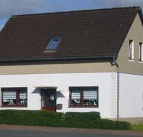 EFH m.Einliegerwohnung - 210.000,00 EUR Kaufpreis, in Varel (PLZ: 26316)