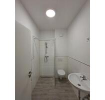 Anfragen NUR per E-Mail. Moderne Mini-1-Zimmer-Wohnung im EG mit Garderobenraum in der Nahe Magistrat Gelände Bremerhaven. Kein Jobcenter.