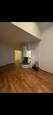 Foto - Helle 115 m² Wohnung mit Kamin, Balkon & Weitblick – ruhig