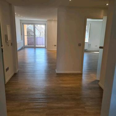 Foto - 3 Zimmerwohnung mit EBK, Tiefgaragenstellplatz und Balkon