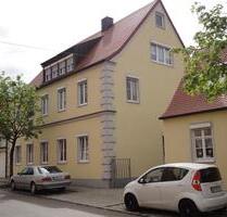 Stylische 2-Zimmer Dachgeschosswohnung in Oettingen in Bayern
