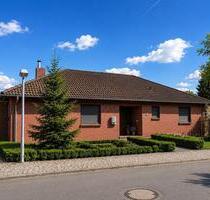 6 Zi. Winkelbungalow | 171 m² | Garten, Pool & Kamin - Barwedel