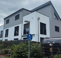 Luxus Doppelhaushälfte in Obertshausen - Klimaanlage,EBK uvm..