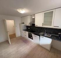 Helle 3-Zimmer Wohnung mit Balkon und EBK in München-Forstenried
