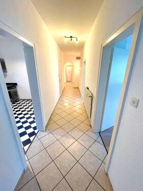 Foto - 4 Zimmer mit Garten - 1.200,00&nbsp;EUR Kaltmiete, ca.&nbsp; 92,00&nbsp;m&sup2;