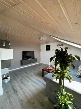 Foto - Charmante 2-Zimmer-Dachgeschosswohnung ab 01.06. zu vermieten