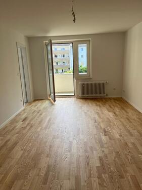 Foto - Frisch sanierte 2-Zimmer-Wohnung mit Südbalkon in Berg am Laim
