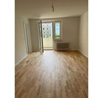 Frisch sanierte 2-Zimmer-Wohnung mit Südbalkon in Berg am Laim - München