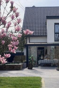 Foto - Privat Freistehendes Haus + Studio + großen Garten+ Solar PV Pool