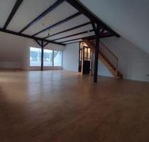 Großzügige 4-Zi.-DG Wohnung (120 m²) mit Einbauküche - Schwanewede