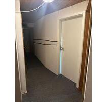 3-Zimmer Dachgeschoss Wohnung in Oberickelsheim 420€ kalt - Ippesheim