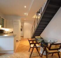 Hochwertig möblierte Maisonette-Wohnung in Berlin-Mitte nahe Oranienburger Straße