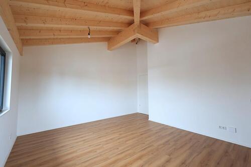 Foto - 3 Zimmer Dachgeschoßwohnung zur Miete in Hohenlinden