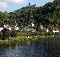 ! Malerisches Wohnen mit 2-Burgenblick unweit der Lahn ! - Gückingen