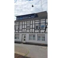 Große Erdgeschoss Wohnung Zentrum Rheinbreitbach