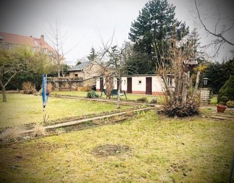 Foto - Einfamilienhaus mit großem Grundstück