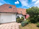 Foto - Charmante Doppelhaushälfte mit Garage und Vollunterkellerung
