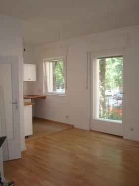 Foto - Bezugsfreie Wohnung hell Einbauküche Echtholzparkett Parknähe