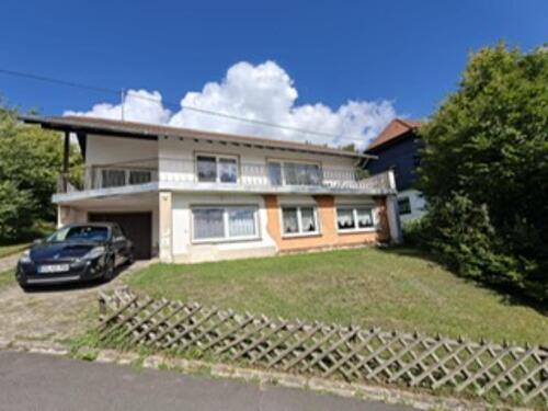 Foto - Einfamilien-Wohnhaus - 233.000,00 EUR Kaufpreis, ca.  163,00 m²