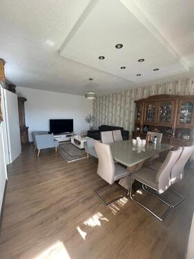 Foto - Sanierte und moderne 2-ZKBB-Wohnung in Tsst.-Hahn zu verkaufen